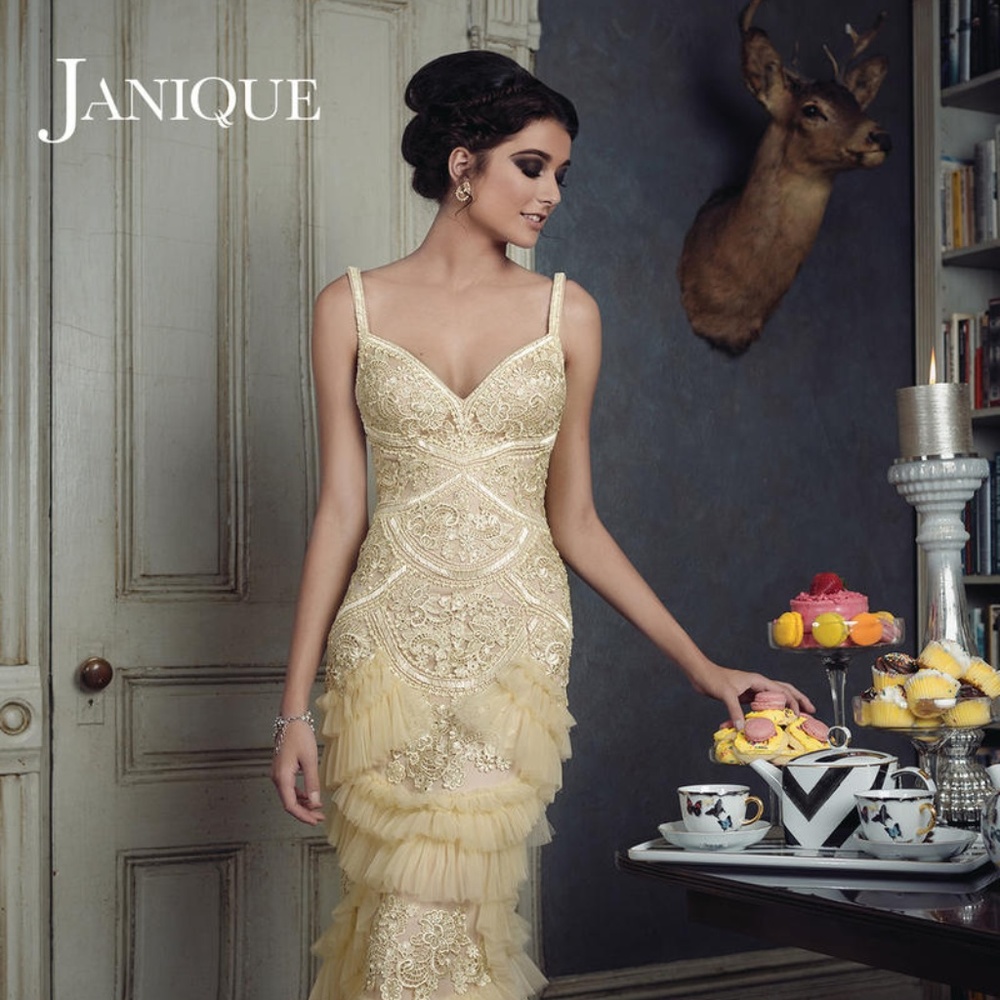 Long Yellow dress
